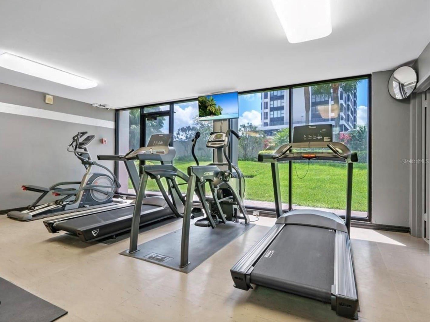 Image 25 of 35 For 707 Gulfstream Avenue 301