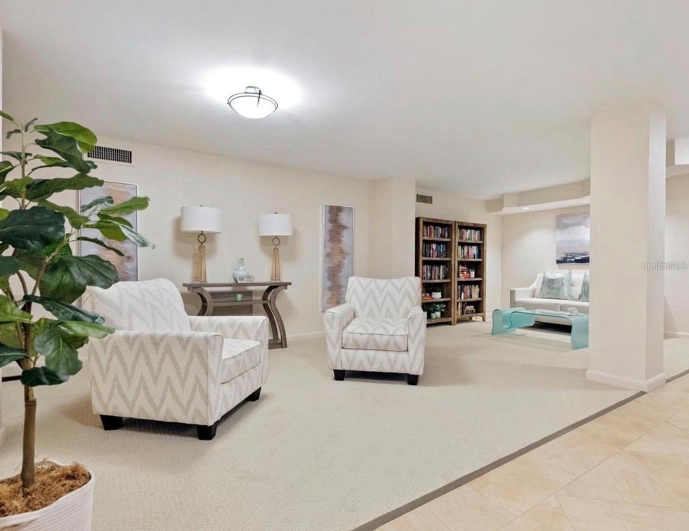 Image 28 of 35 For 707 Gulfstream Avenue 301