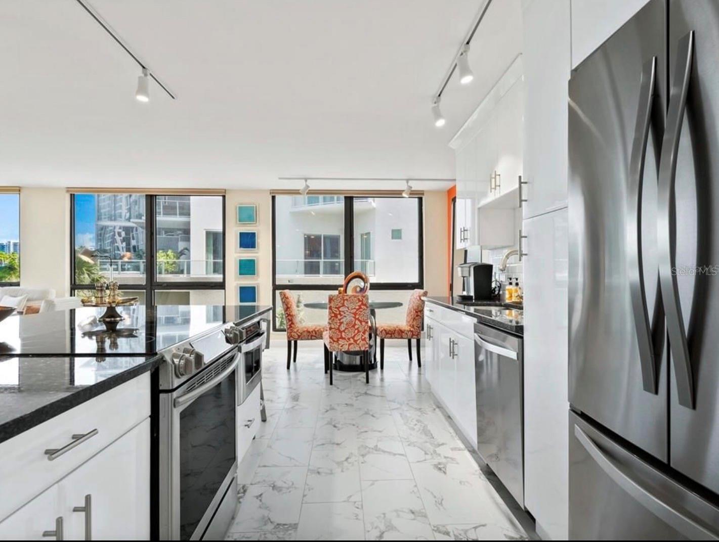 Image 6 of 35 For 707 Gulfstream Avenue 301