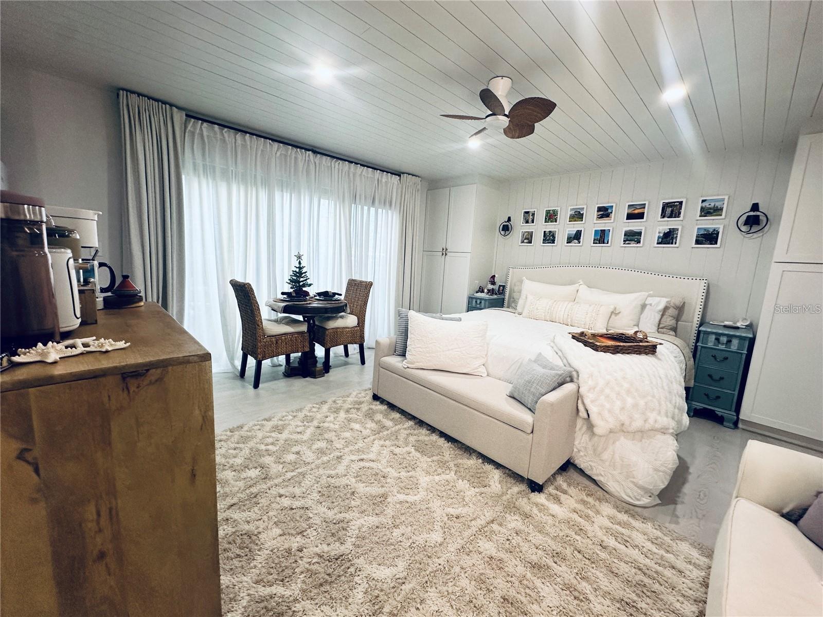 Image 7 of 25 For 1555 Tarpon Center Drive 135