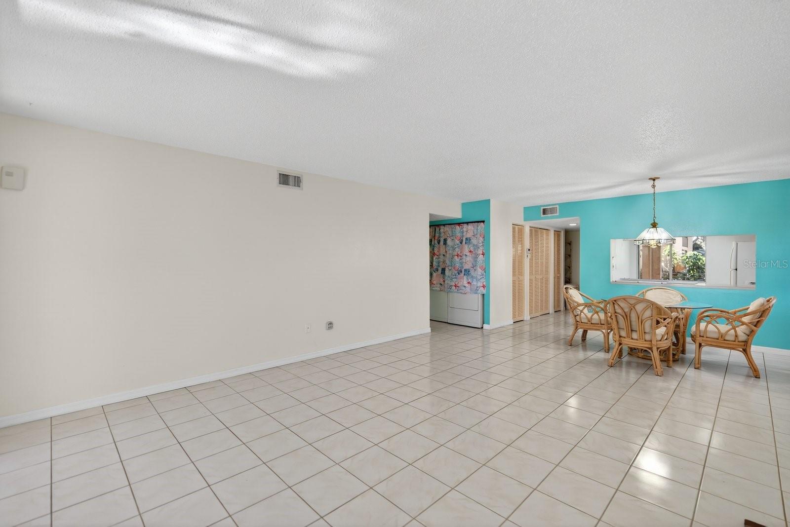 Image 5 of 33 For 1111 Faith Circle 1003