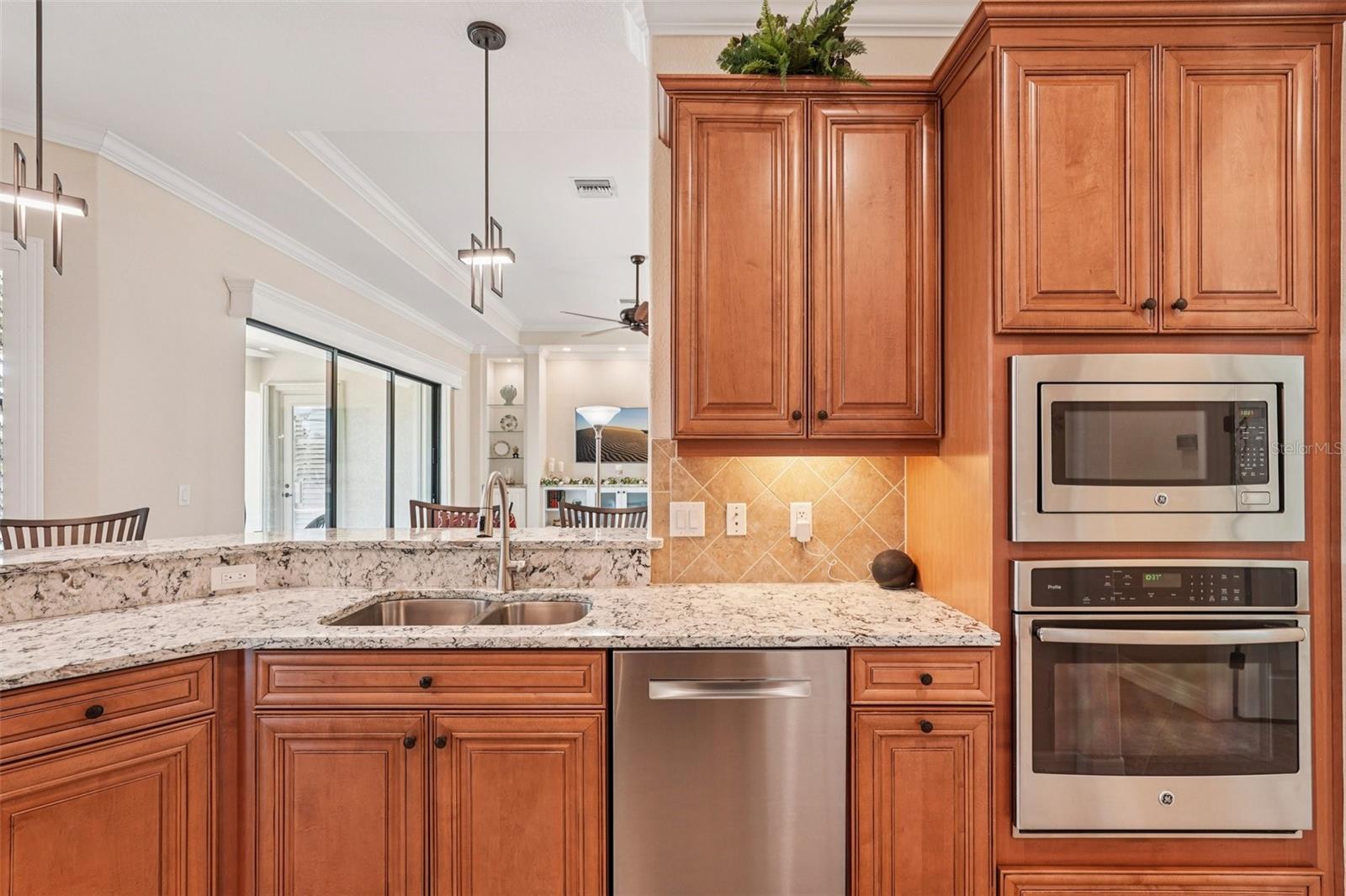 Image 21 of 87 For 20202 Cristoforo Place