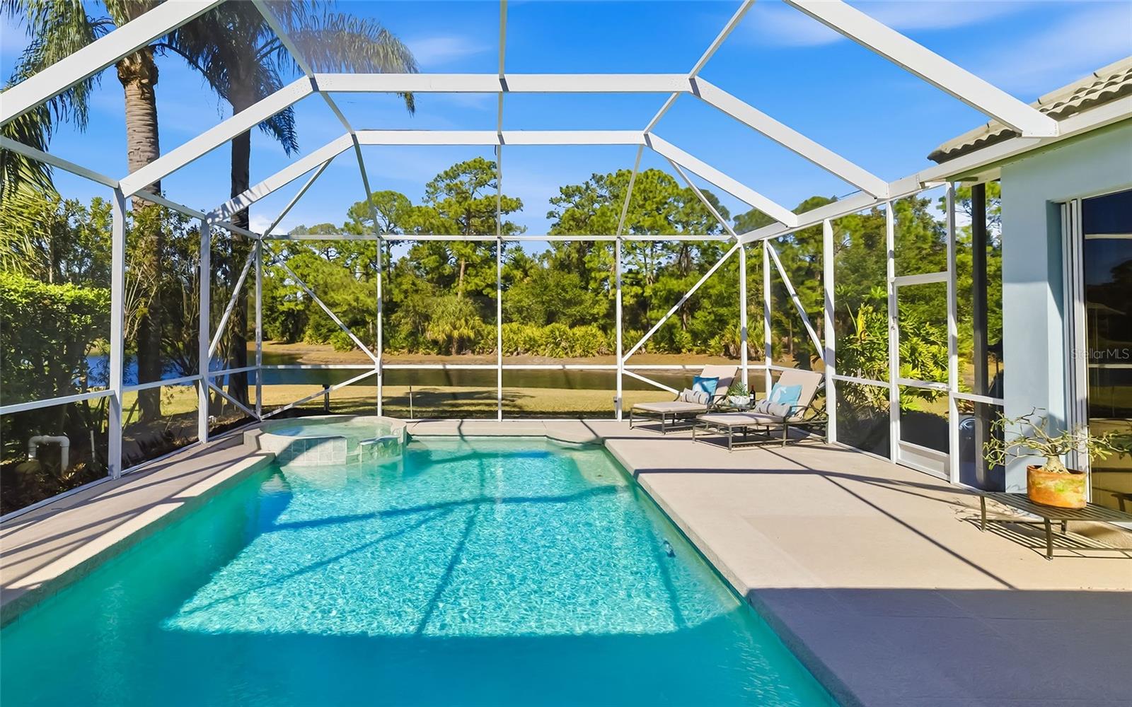 Image 12 of 50 For 9515 Royal Calcutta Place