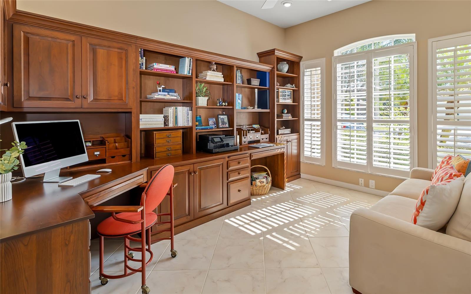 Image 27 of 50 For 9515 Royal Calcutta Place