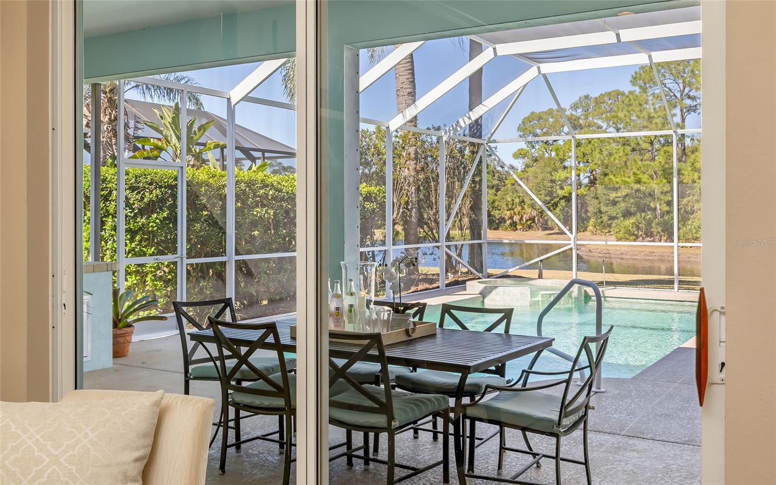 Image 7 of 50 For 9515 Royal Calcutta Place