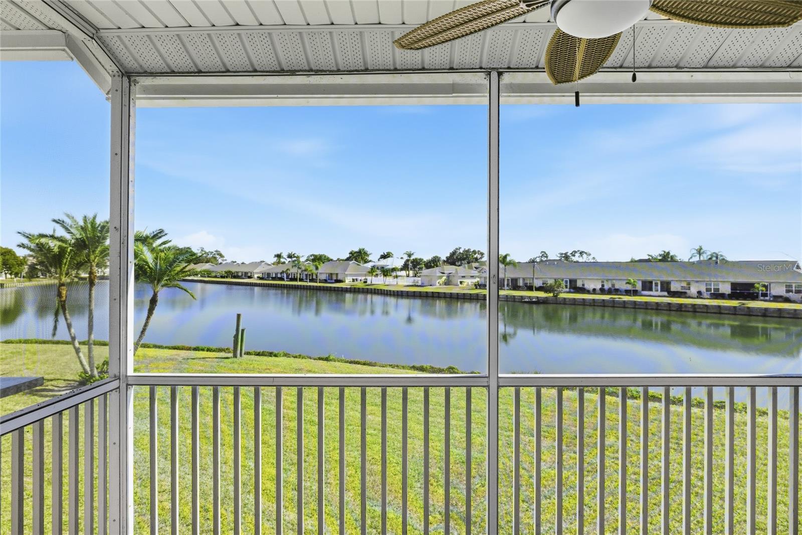 Image 17 of 33 For 12538 Kingsway Circle 605