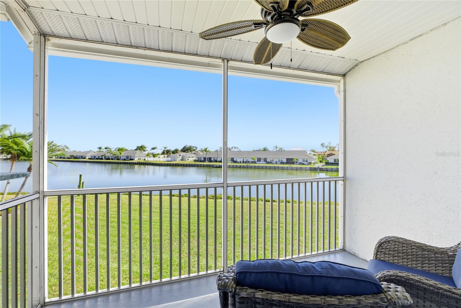 Image 18 of 33 For 12538 Kingsway Circle 605