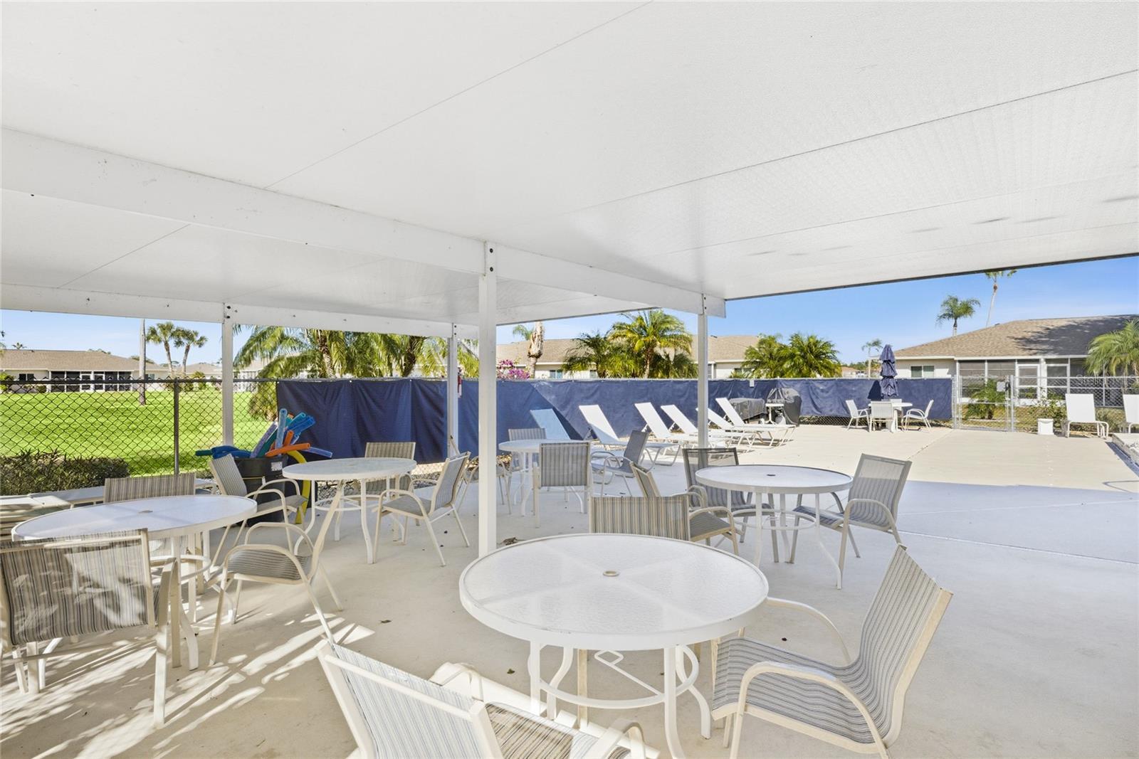 Image 27 of 33 For 12538 Kingsway Circle 605