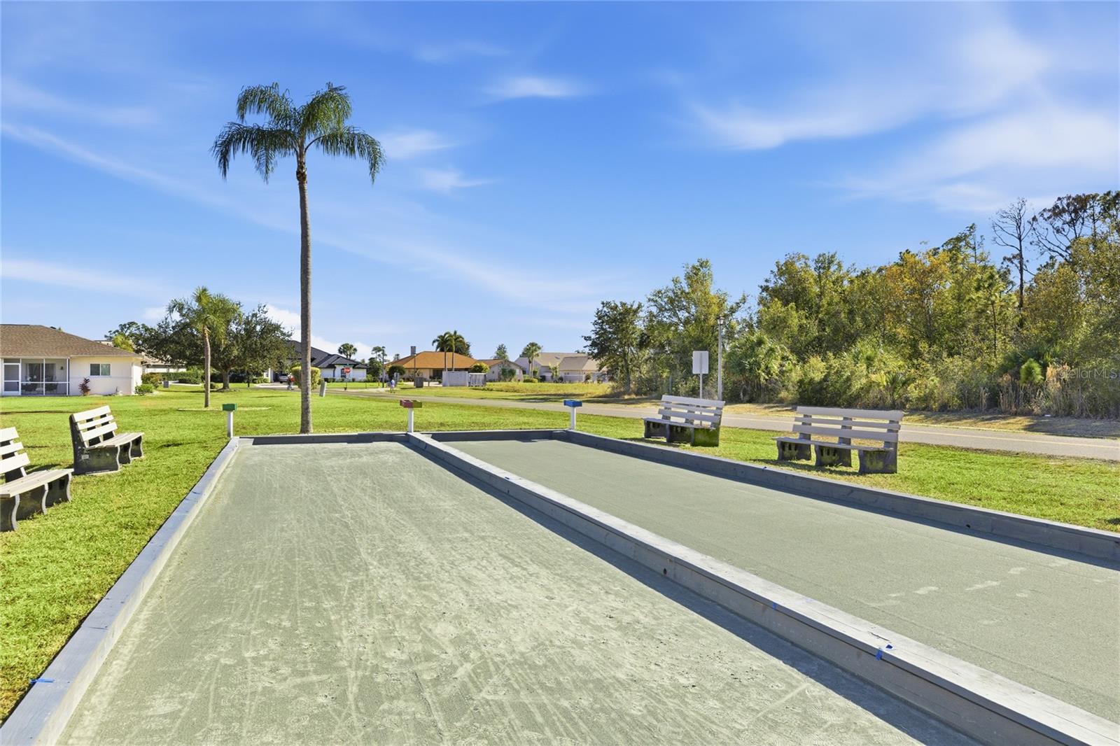 Image 32 of 33 For 12538 Kingsway Circle 605