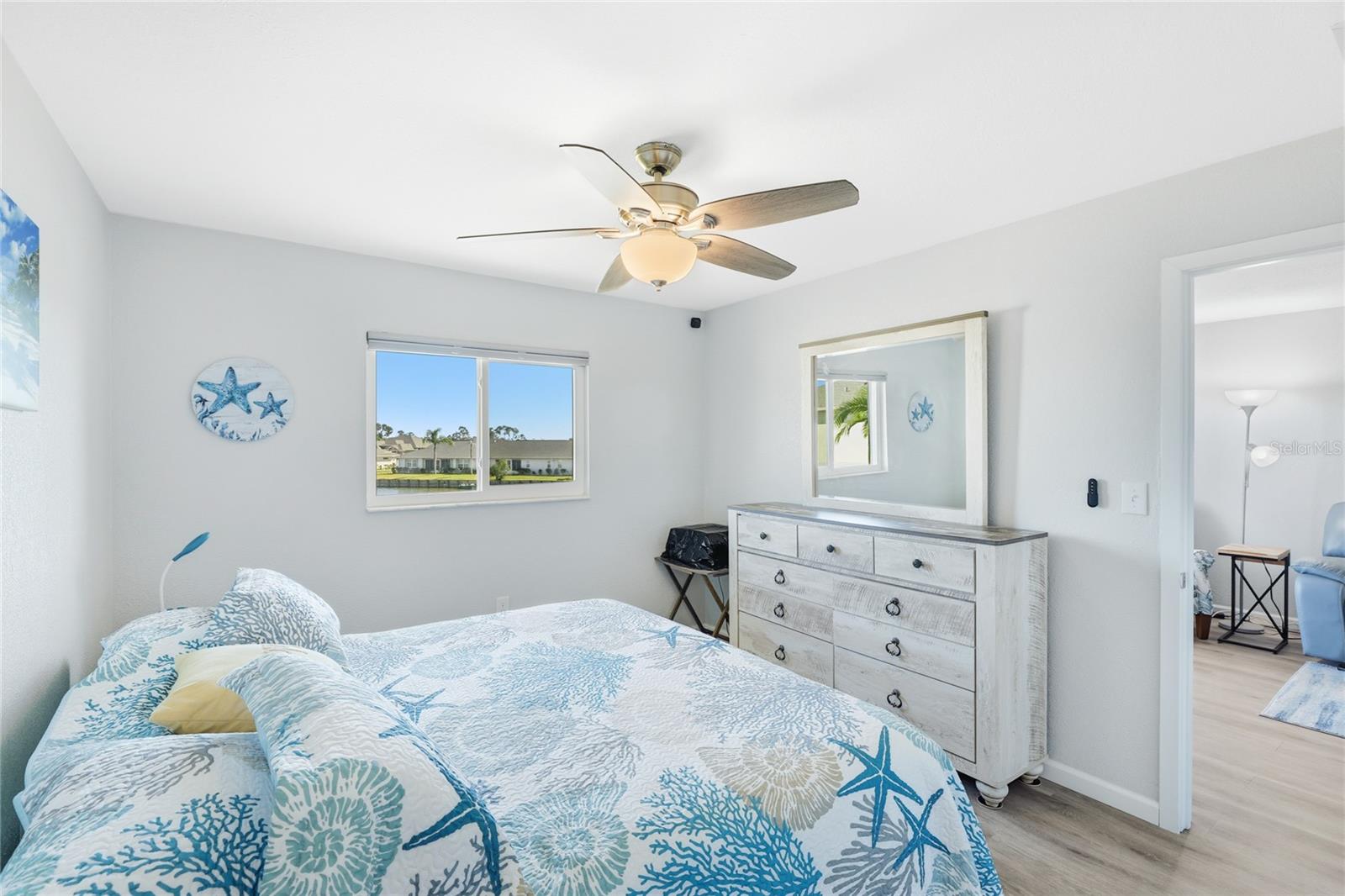 Image 8 of 33 For 12538 Kingsway Circle 605