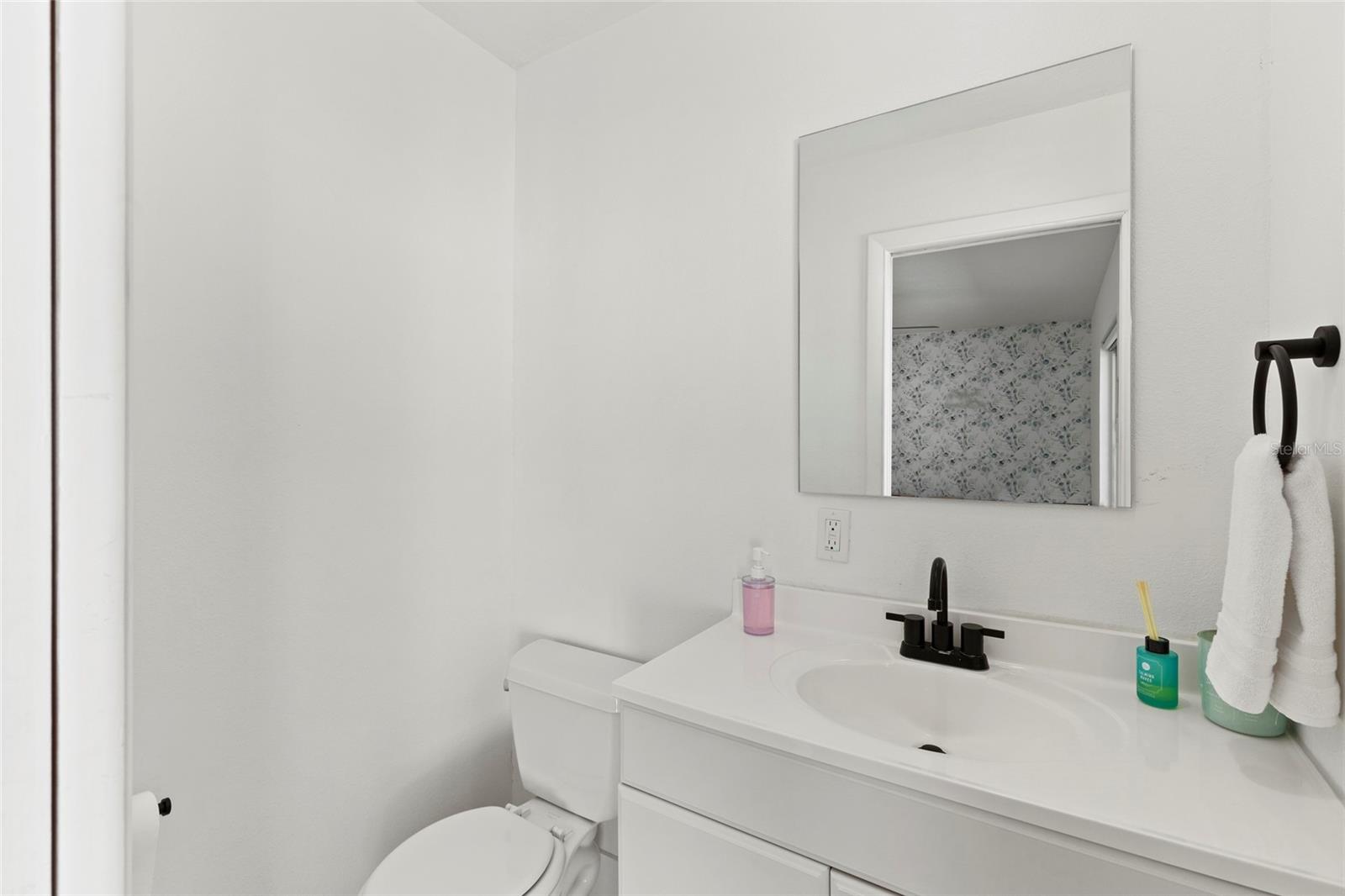 Image 15 of 24 For 7408 14th Avenue W