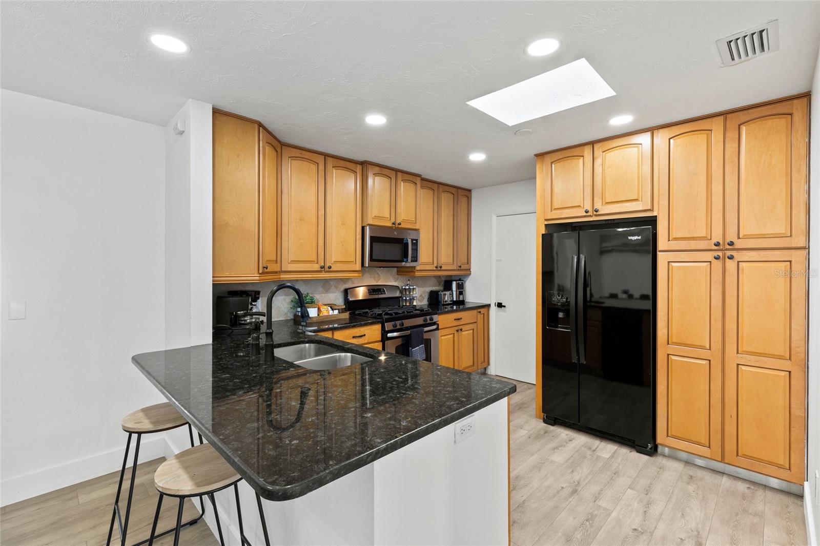 Image 3 of 24 For 7408 14th Avenue W