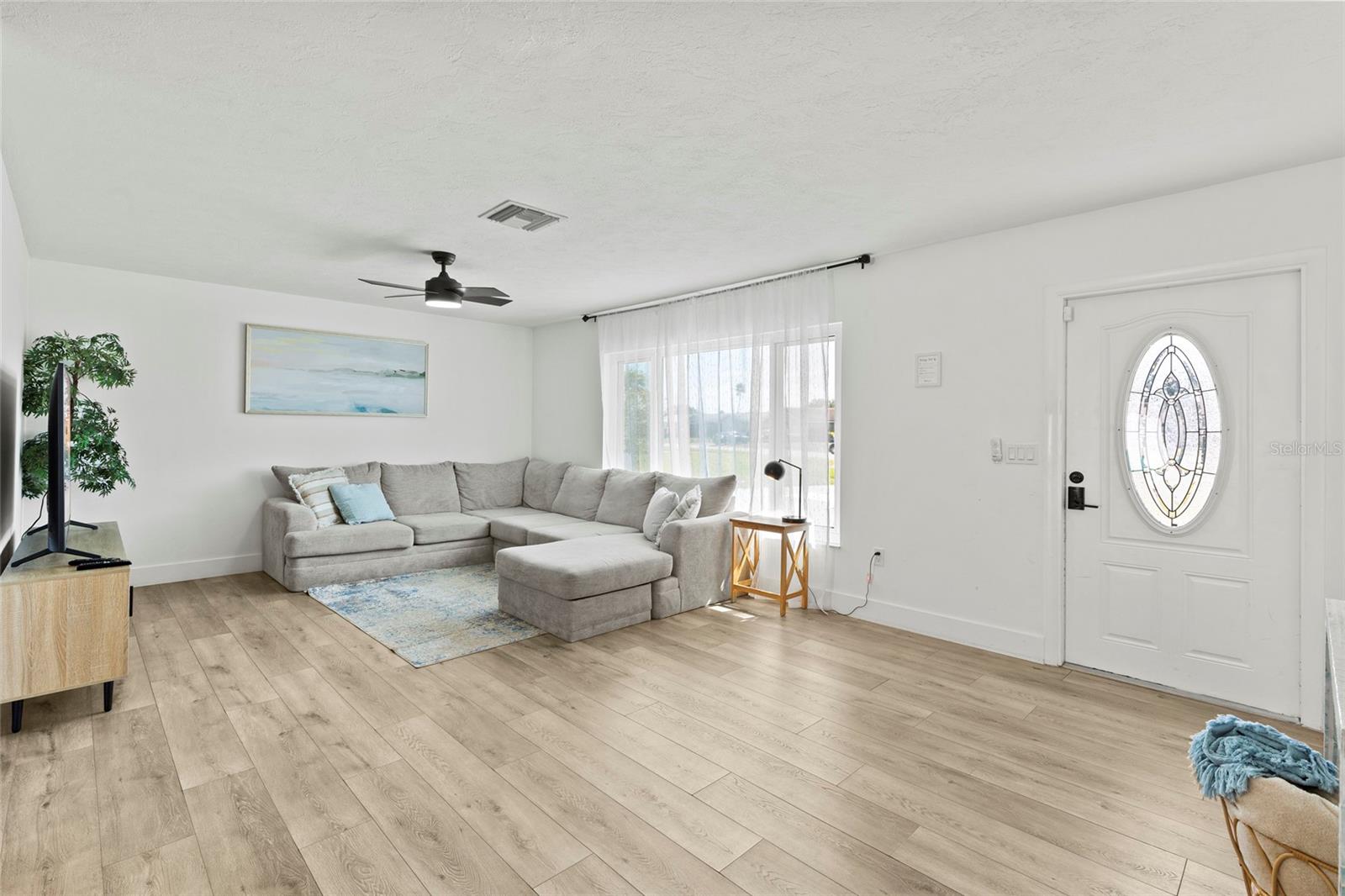 Image 5 of 24 For 7408 14th Avenue W