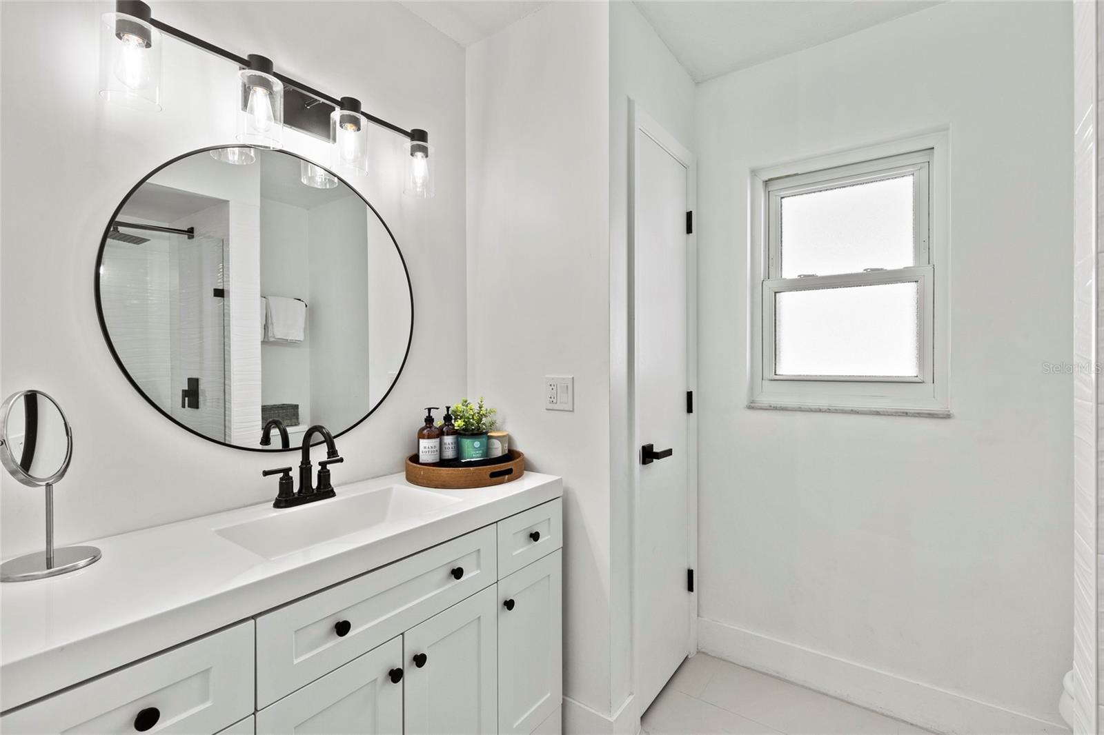 Image 9 of 24 For 7408 14th Avenue W