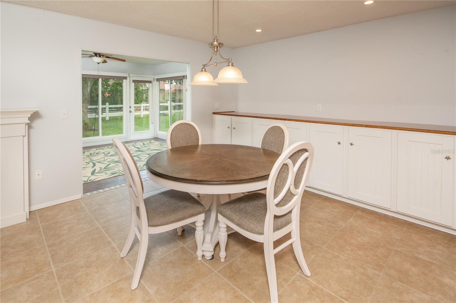 Image 5 of 28 For 3844 Blue Stone Way 73