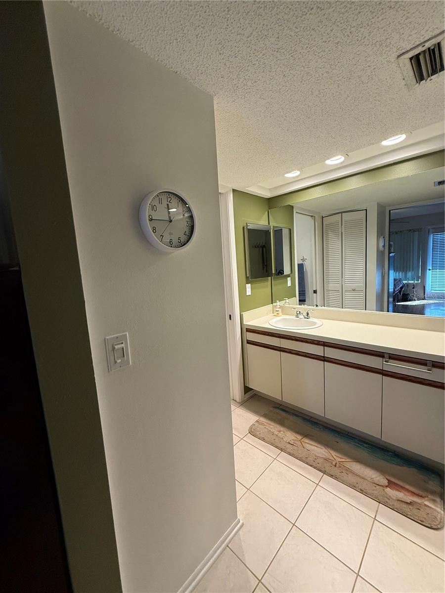 Image 9 of 18 For 259 Fenwick Drive 35