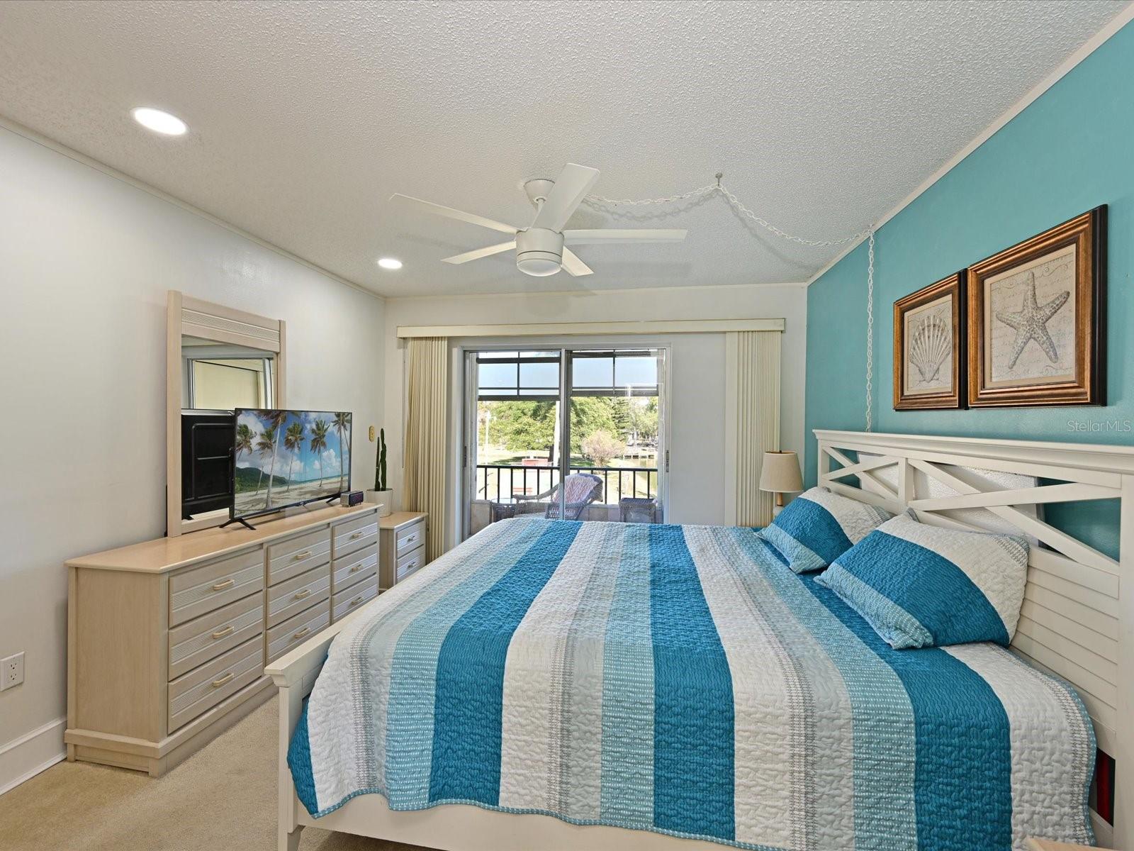 Image 20 of 50 For 3563 Lake Bayshore Drive J206