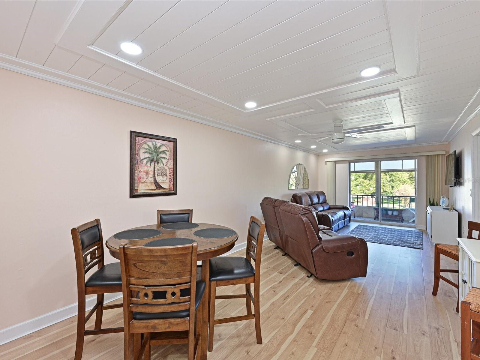 Image 6 of 50 For 3563 Lake Bayshore Drive J206