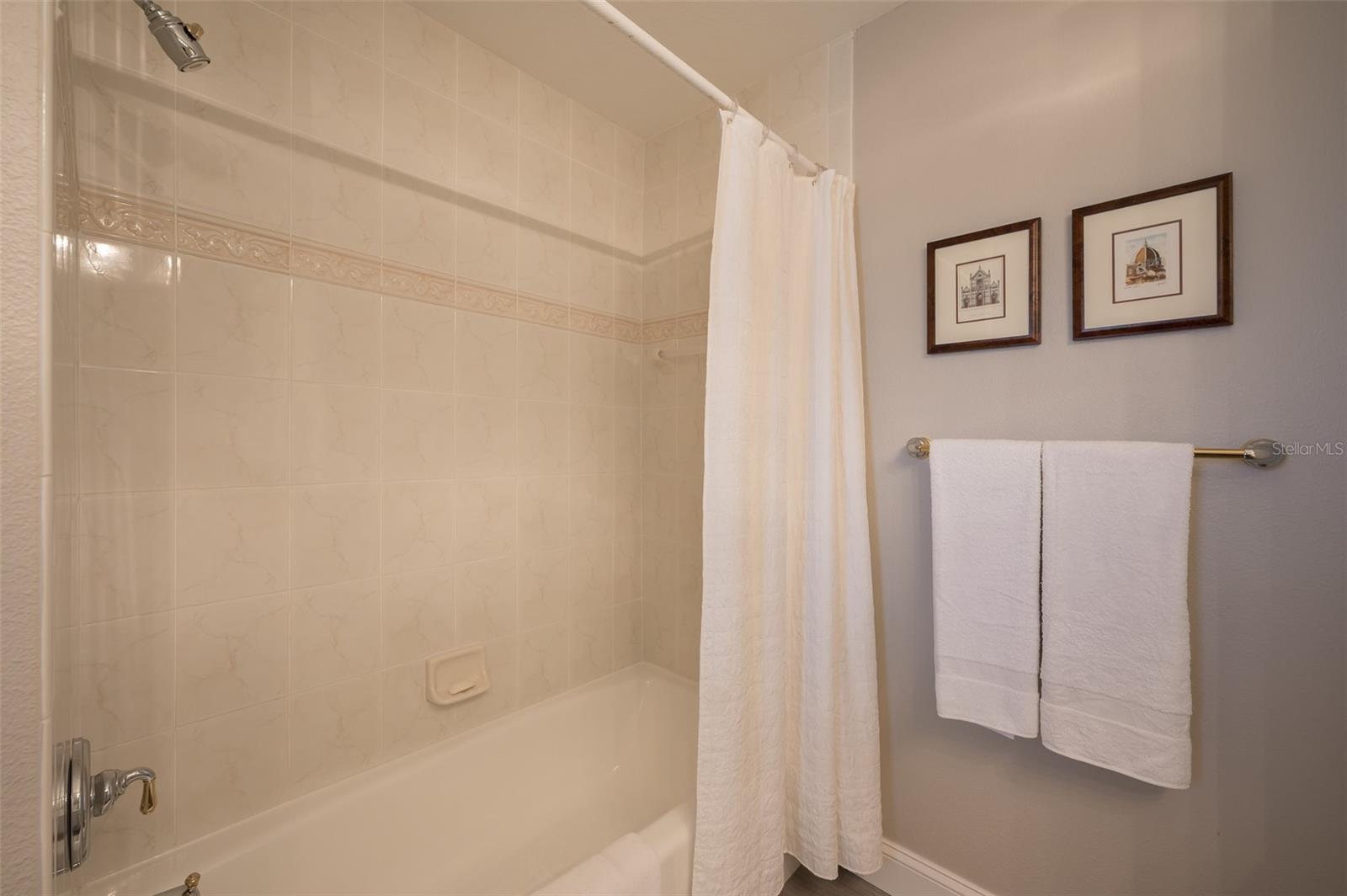 Image 36 of 62 For 548 Gunwale Lane