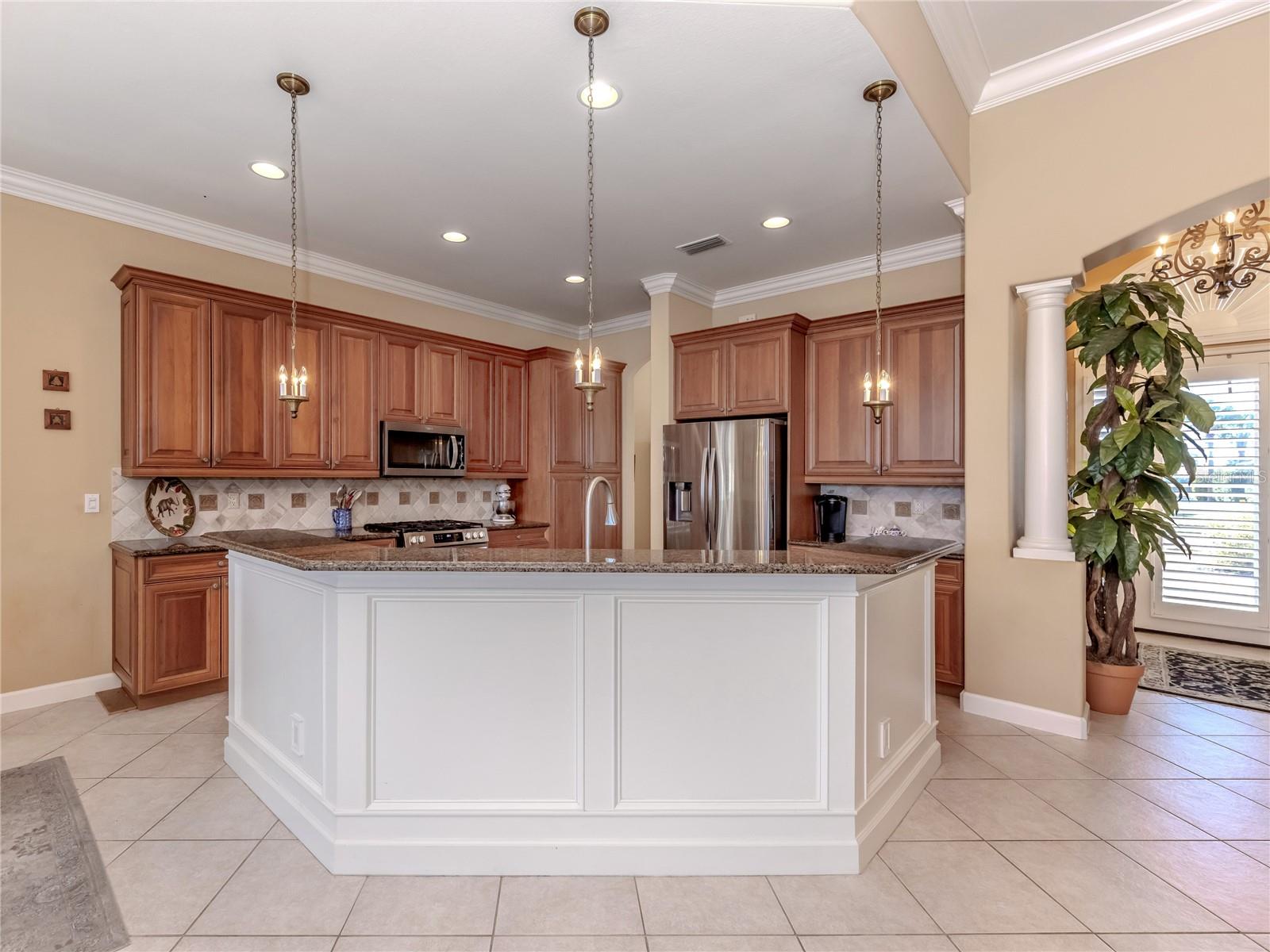 Image 17 of 73 For 238 Montelluna Drive