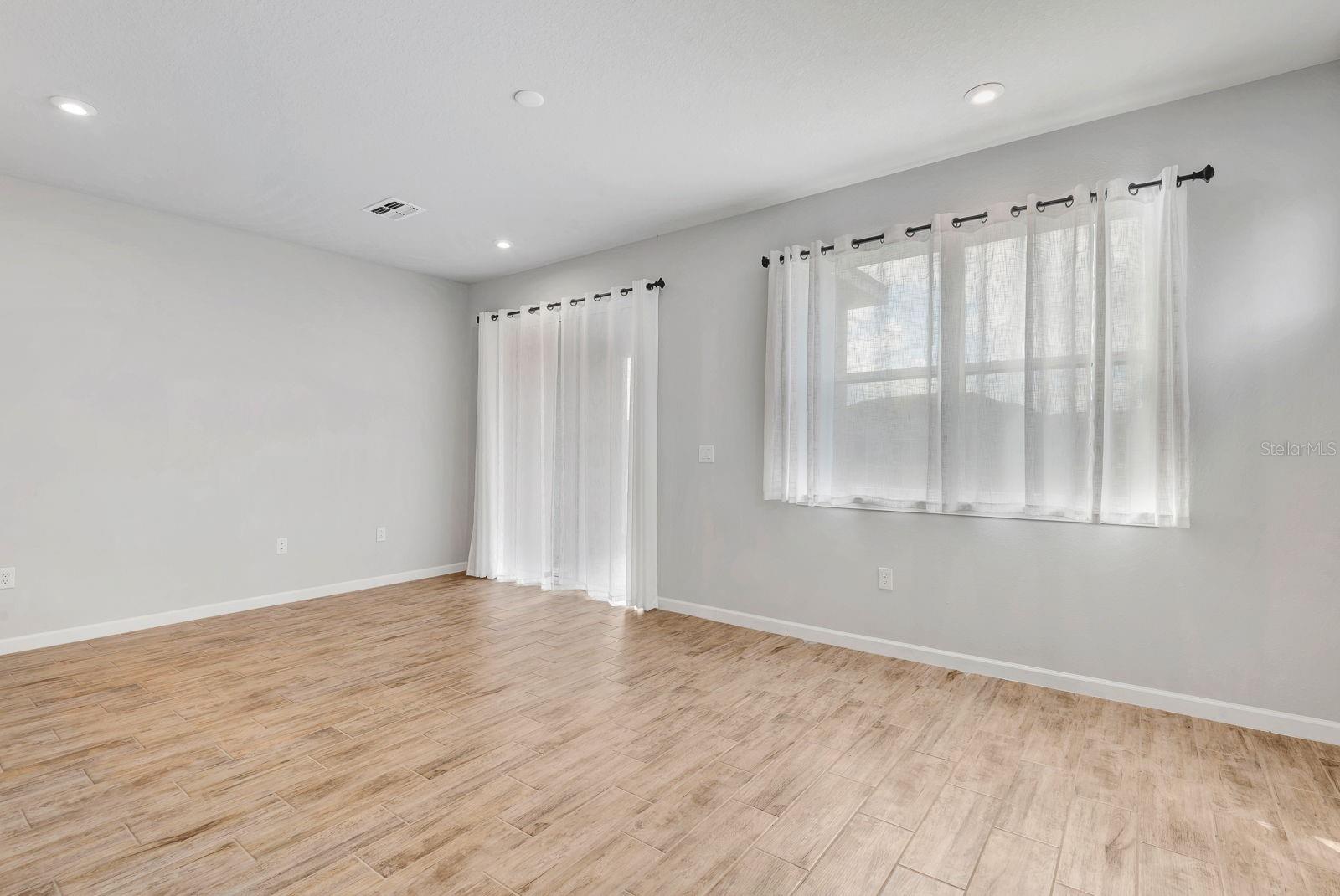 Image 12 of 63 For 11981 Sky Acres Terrace