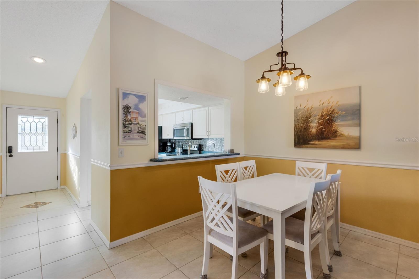 Image 13 of 44 For 4514 Weybridge  54