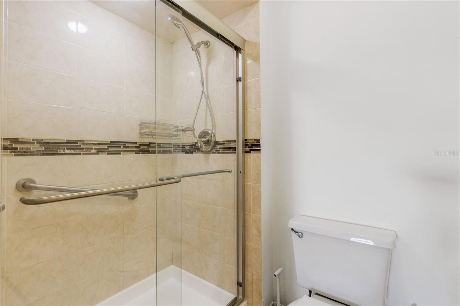 Image 25 of 44 For 4514 Weybridge  54