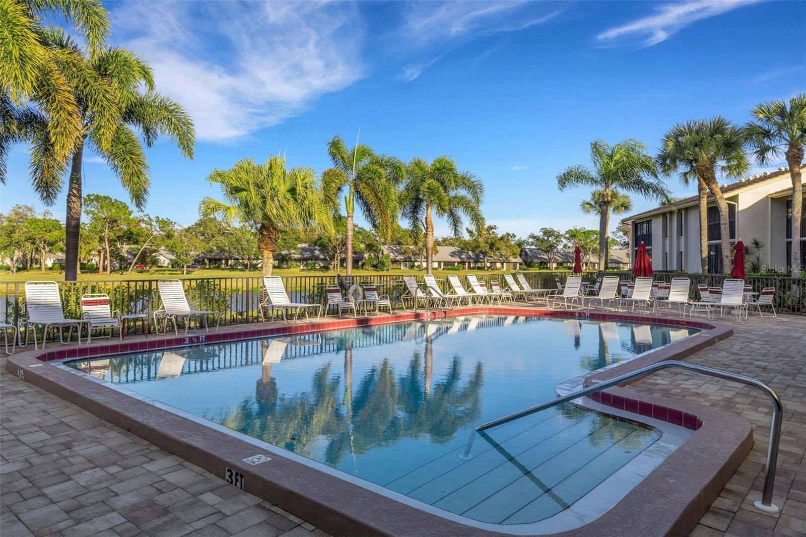 Image 36 of 44 For 4514 Weybridge  54