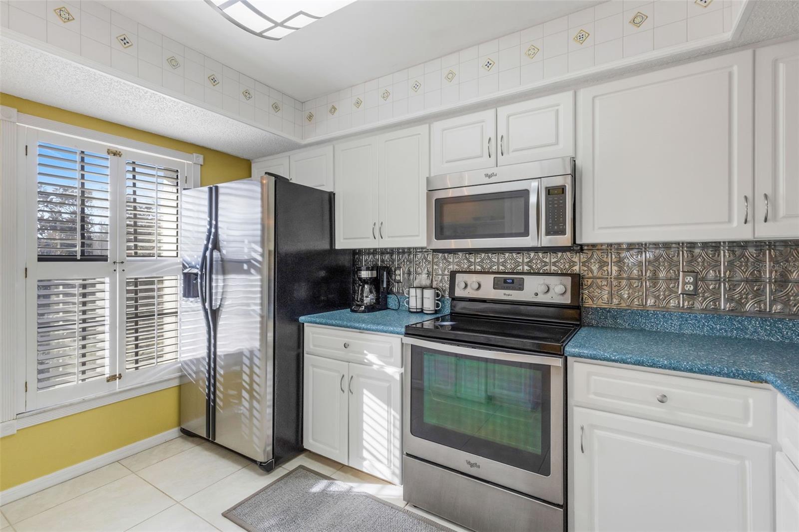 Image 5 of 44 For 4514 Weybridge  54