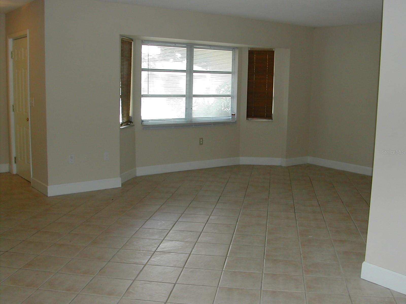 Image 13 of 28 For 3112 Chase Circle