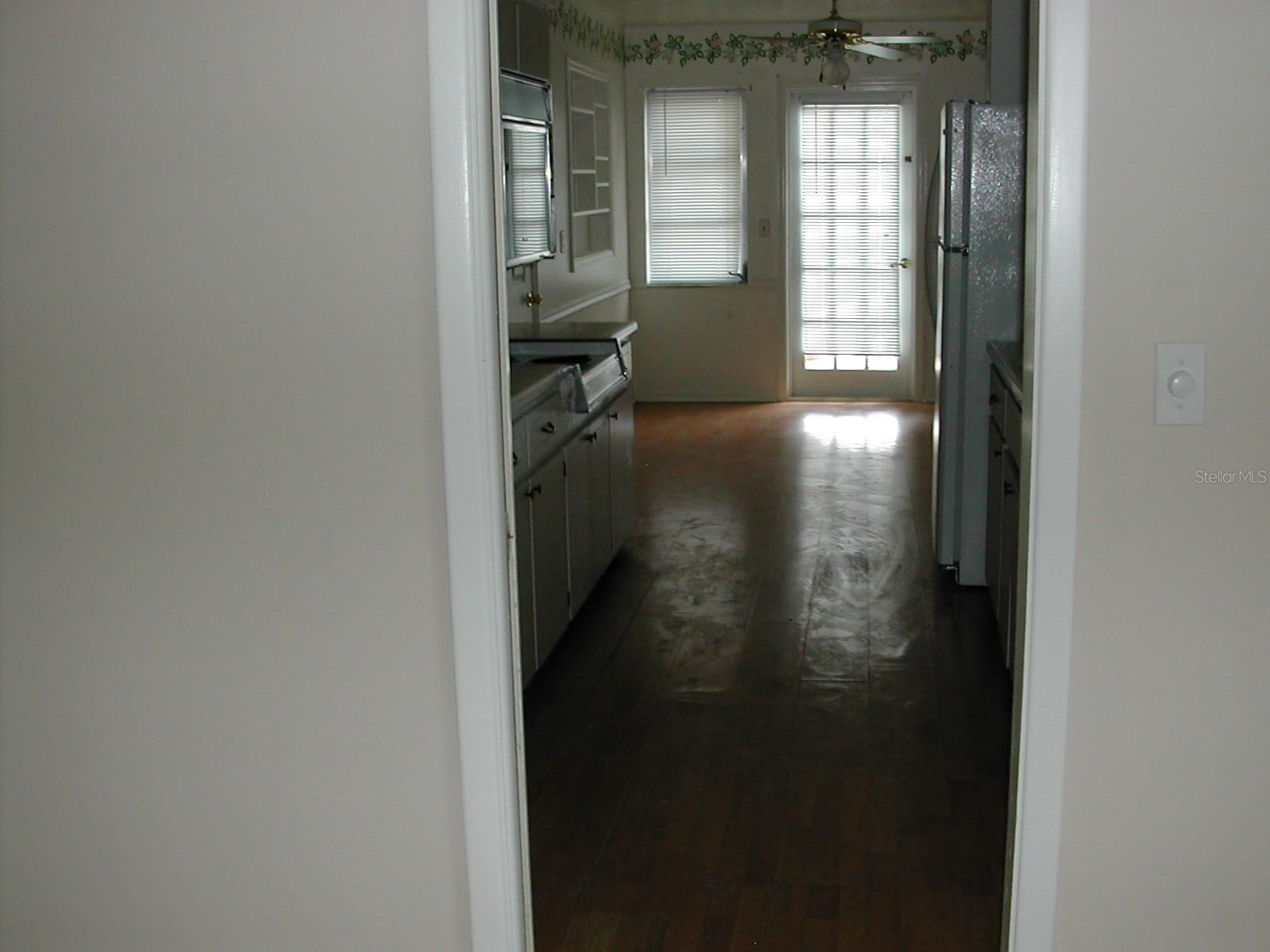 Image 18 of 28 For 3112 Chase Circle