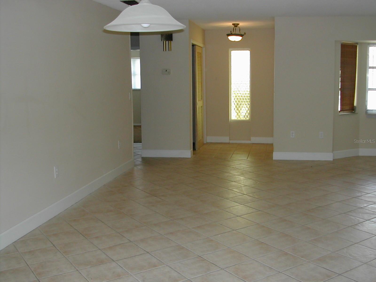 Image 8 of 28 For 3112 Chase Circle