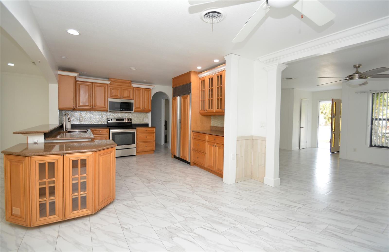 Image 3 of 34 For 1313 Mango Avenue