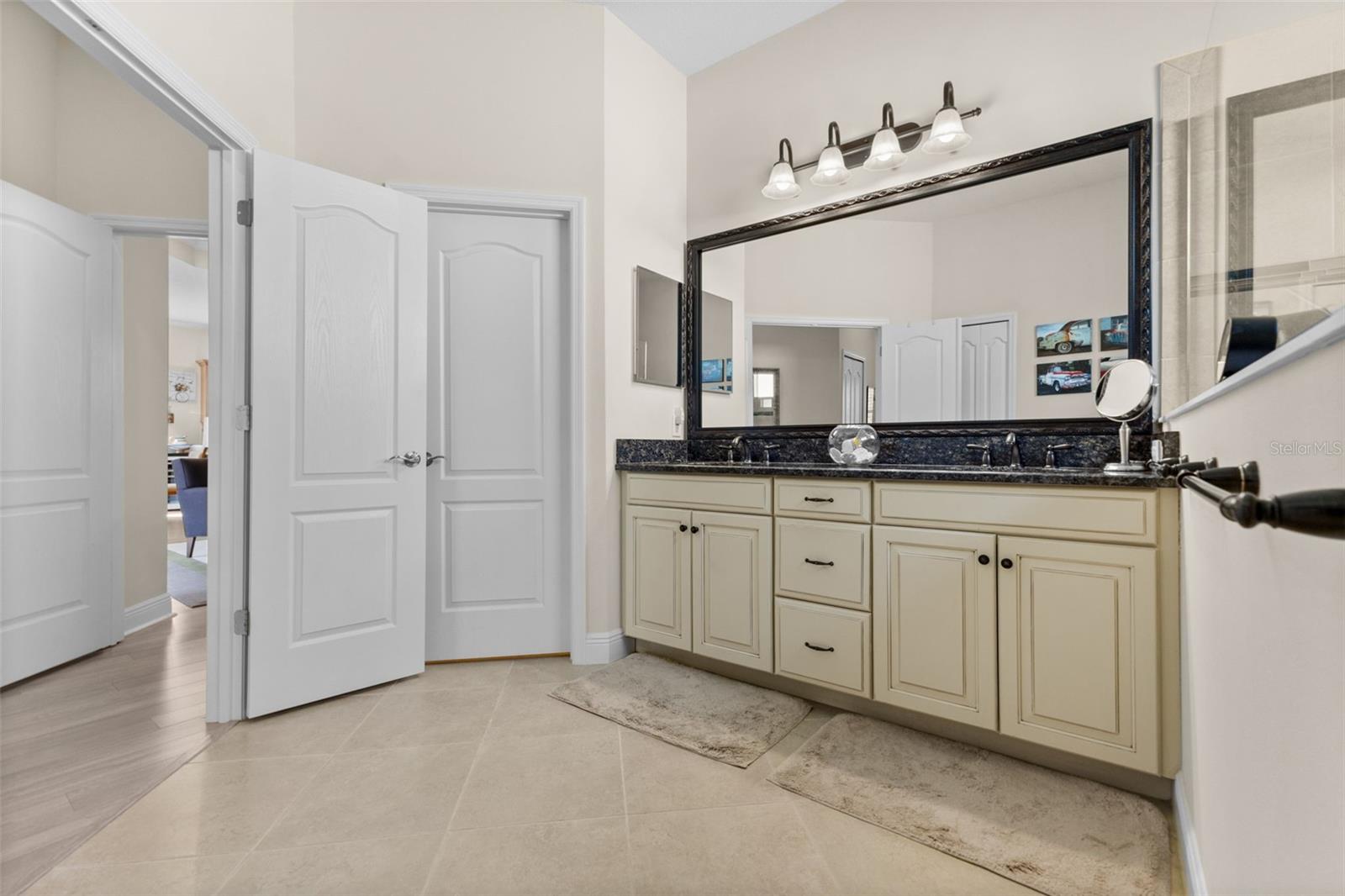 Image 35 of 49 For 6343 Laurel Wood Run