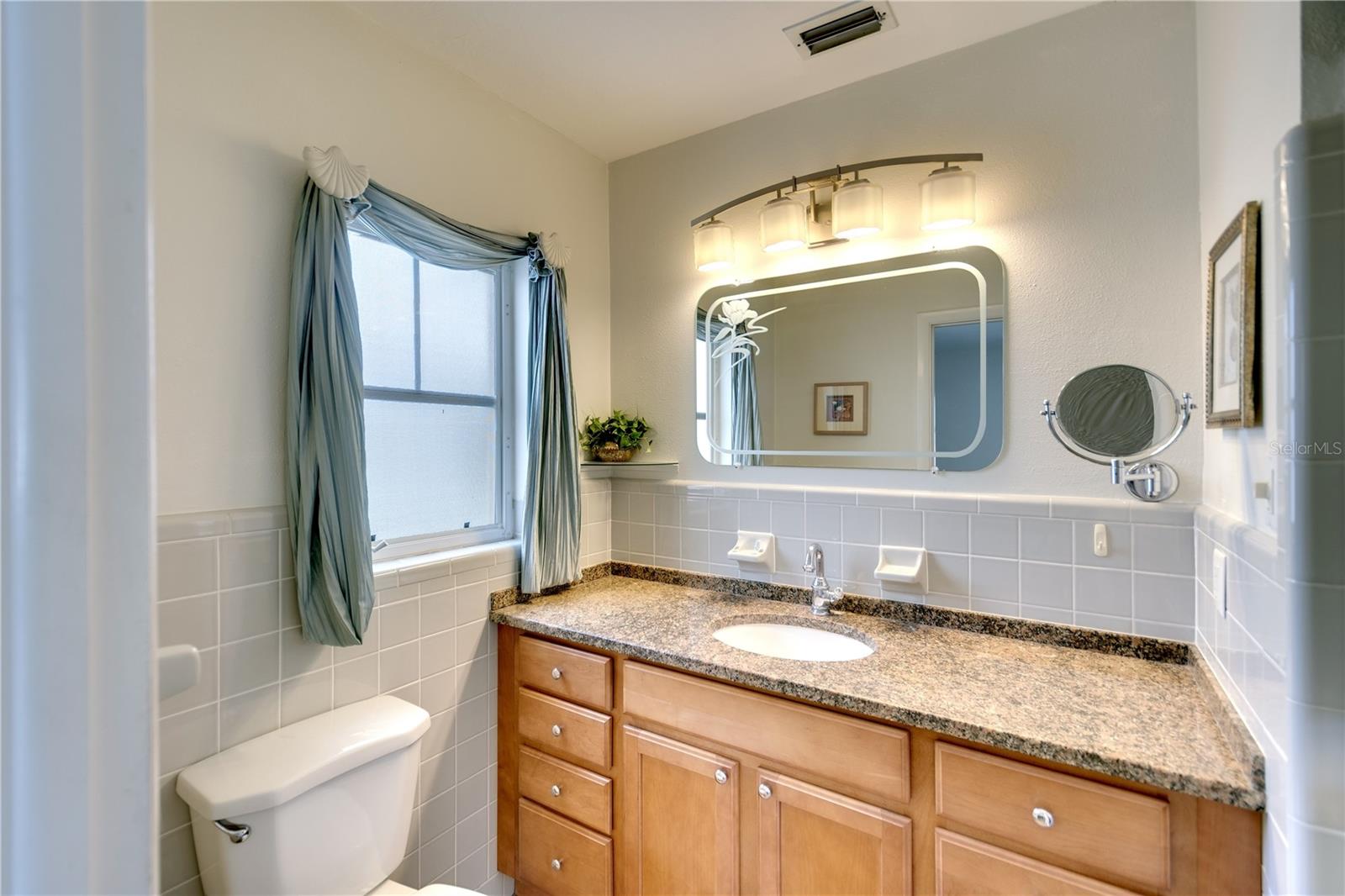 Image 15 of 35 For 9820 Royal Palm Drive