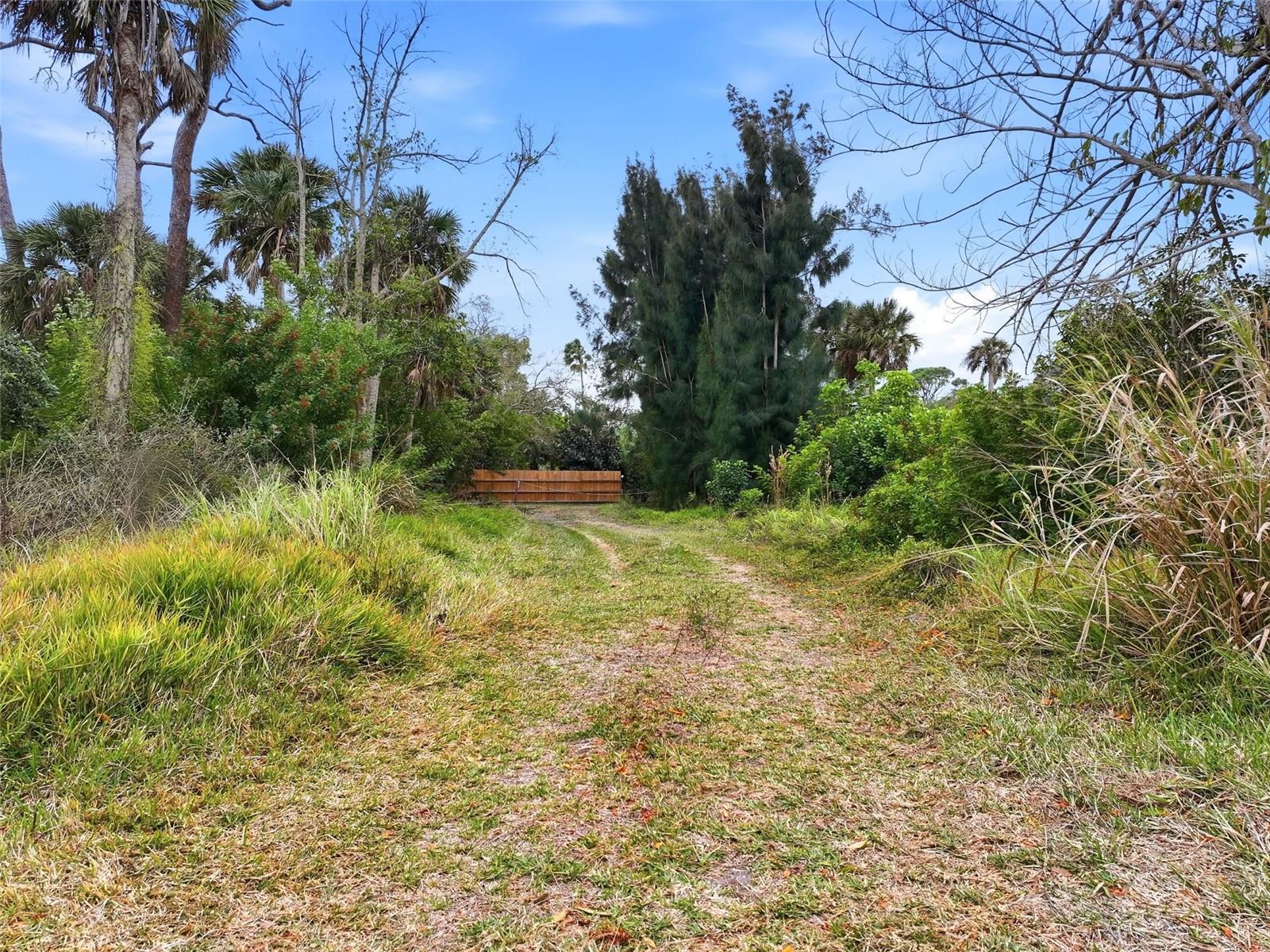 Image 2 of 4 For 0 Dunbar Road