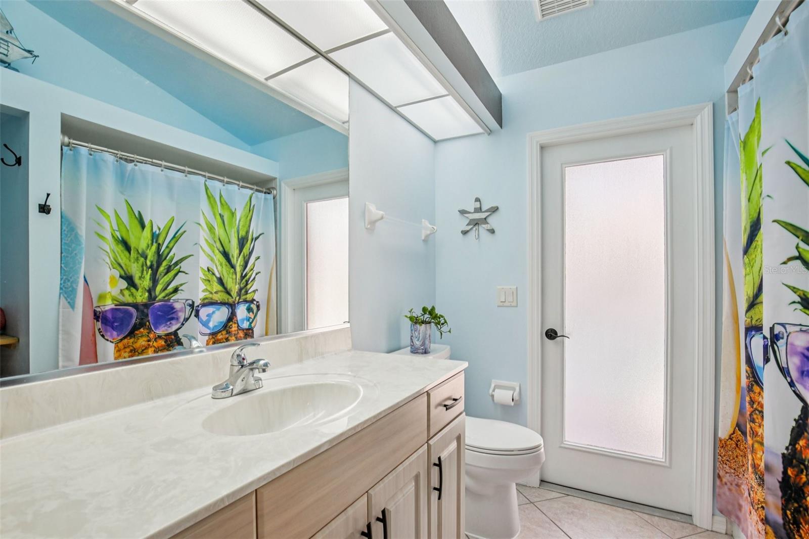 Image 19 of 30 For 155 Coco Palm Drive