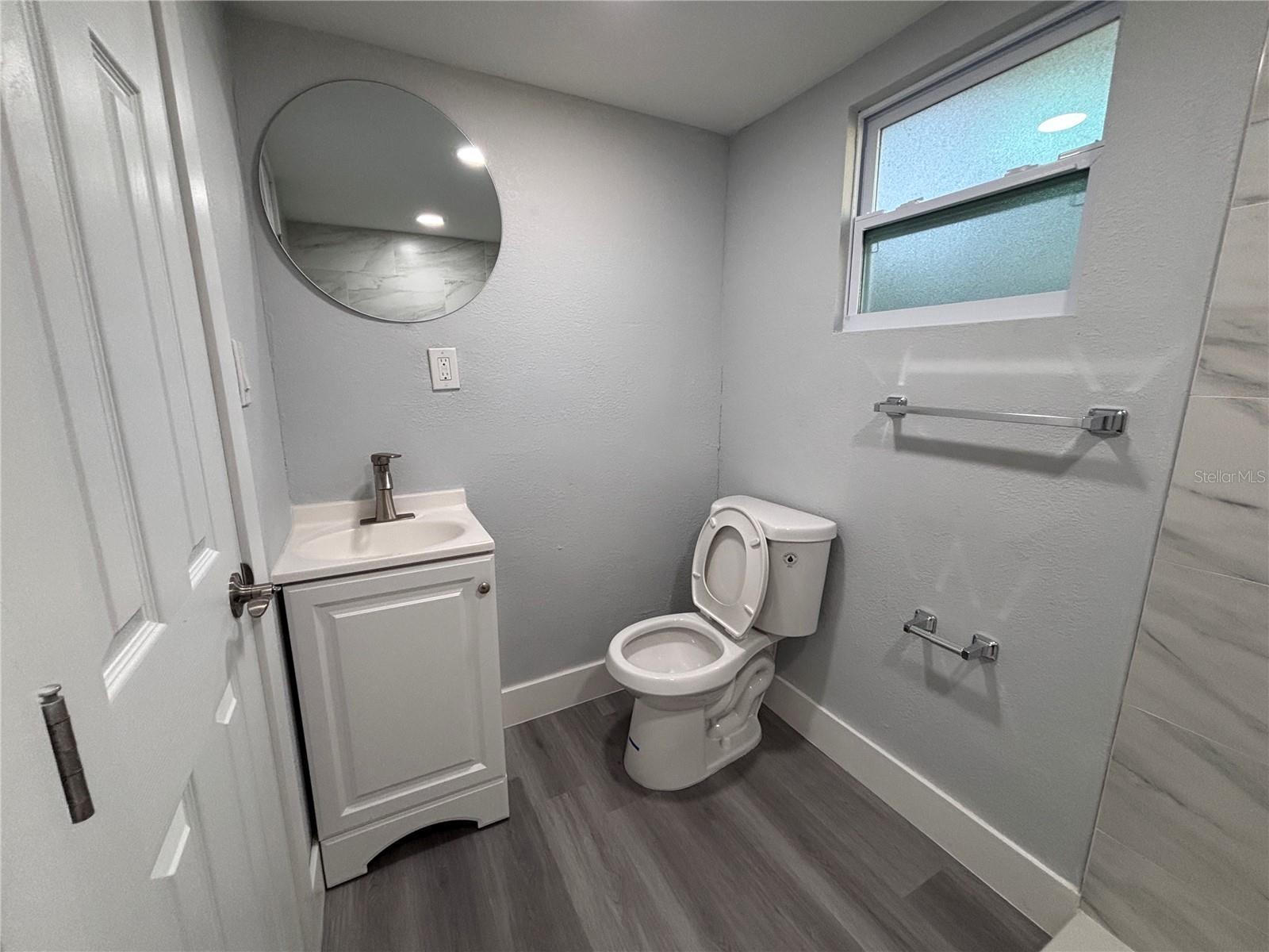 Image 4 of 12 For 2105 Allendale Avenue A