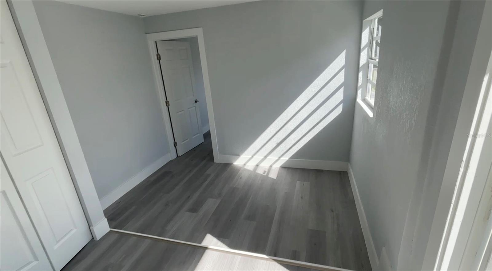 Image 7 of 12 For 2105 Allendale Avenue A