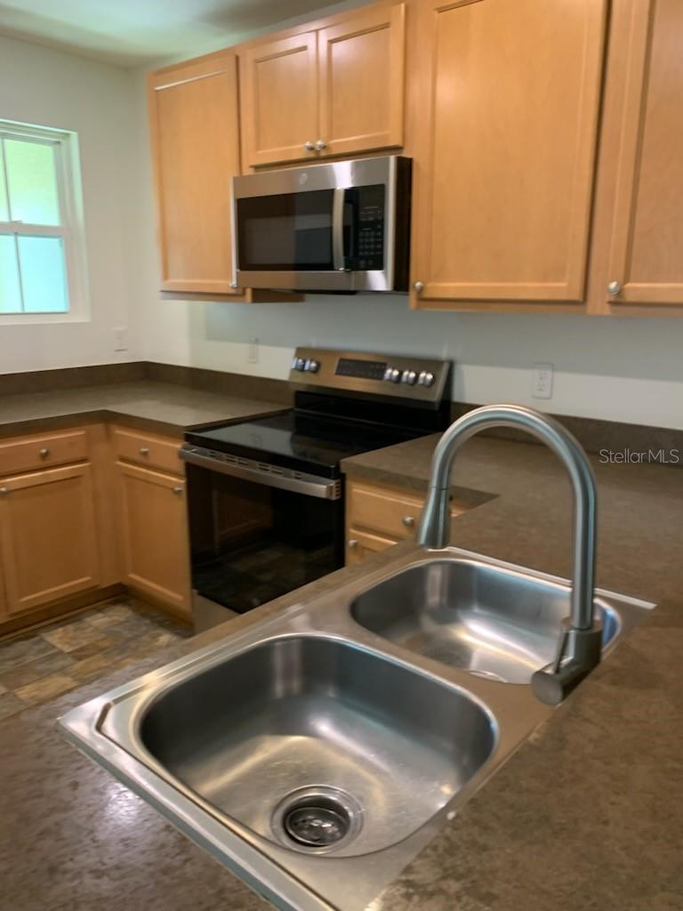 Image 5 of 14 For 8893 White Sage Loop