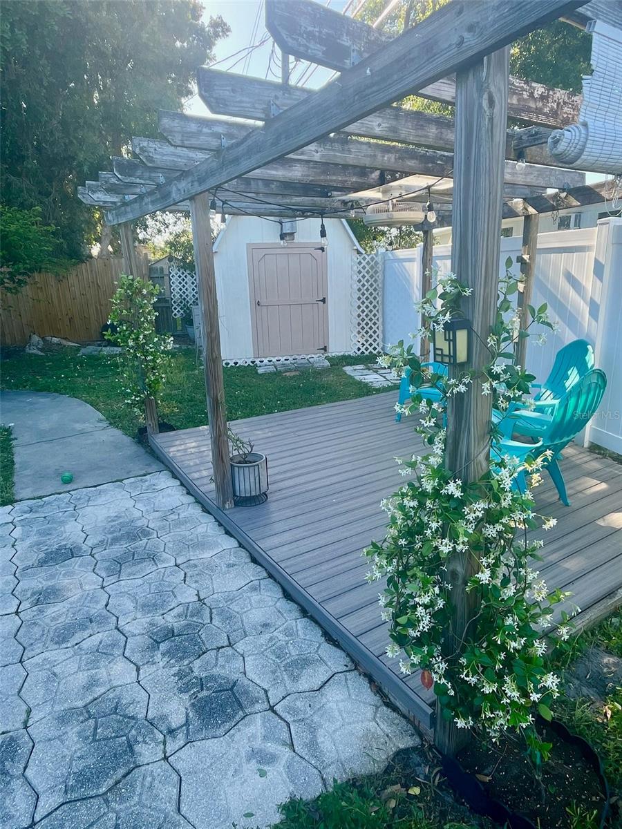 Image 14 of 15 For 10595 104th Avenue