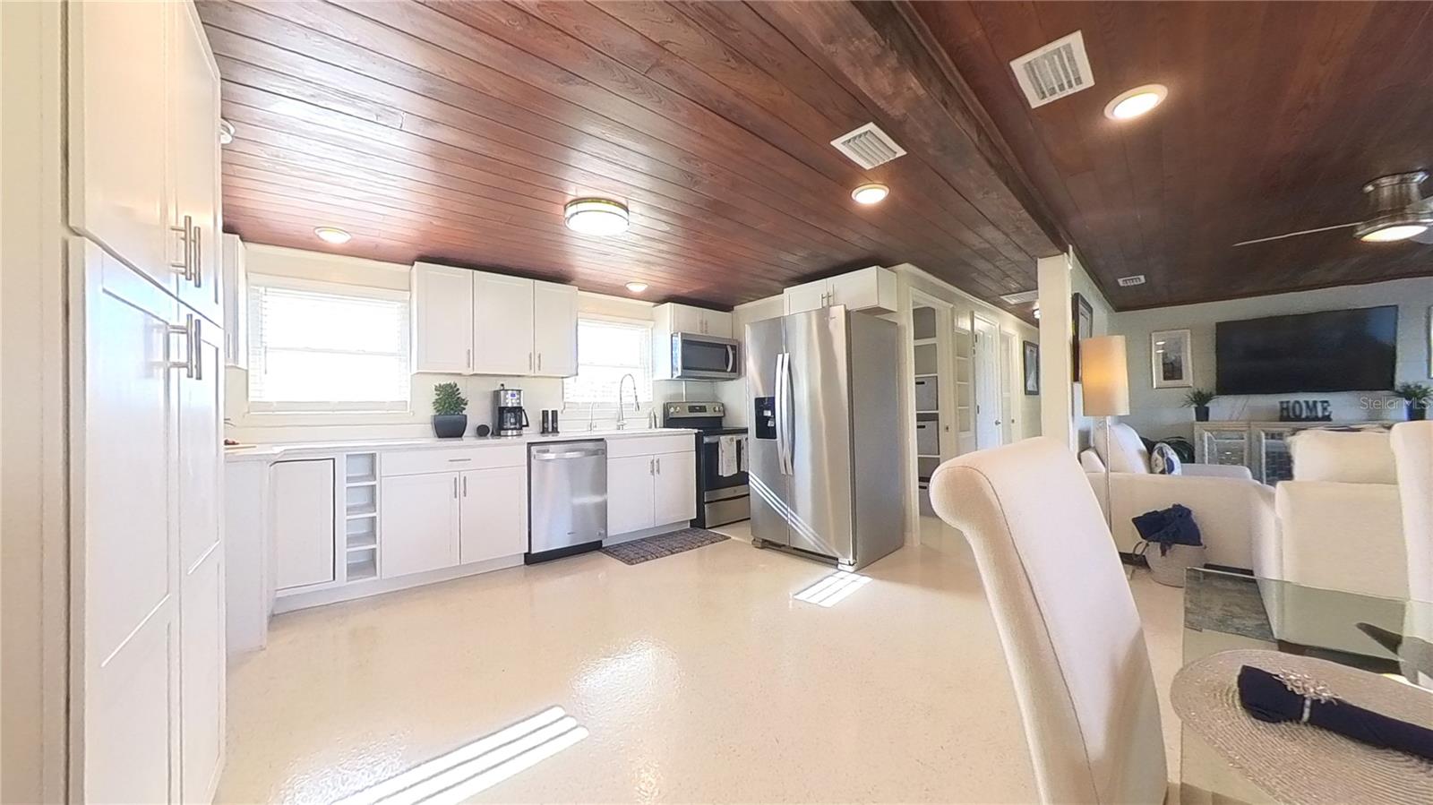 Image 7 of 41 For 511 Dona Drive