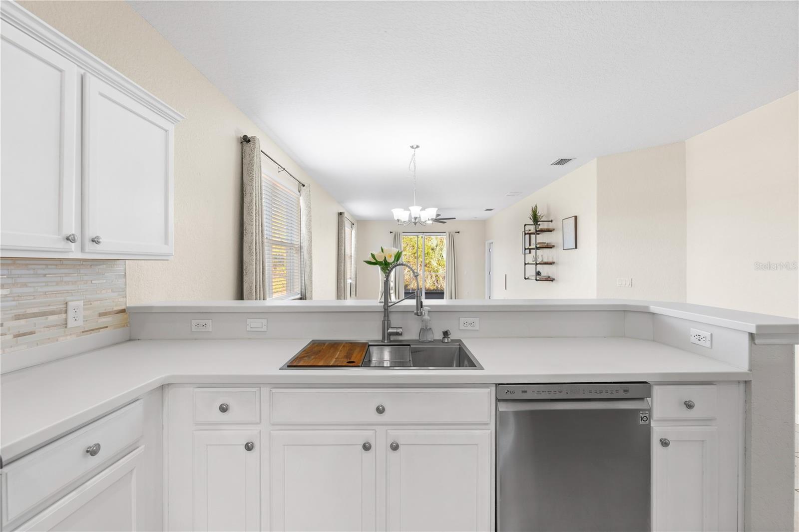 Image 11 of 49 For 7051 Chatum Light Run