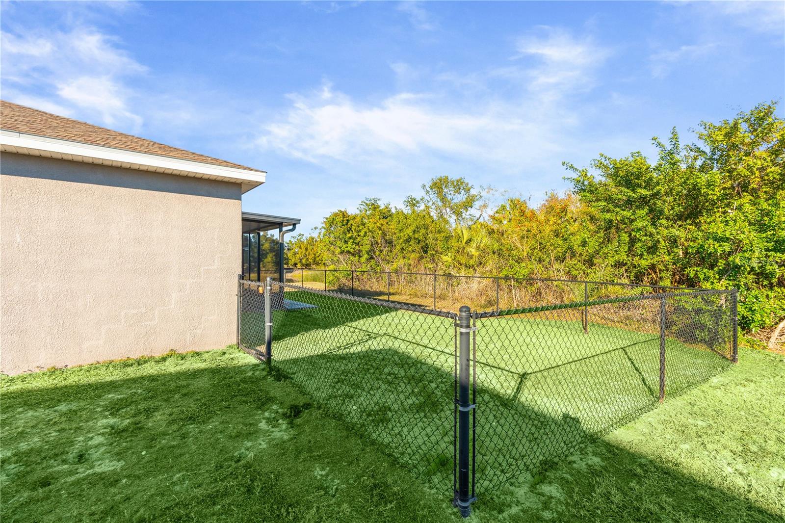 Image 42 of 49 For 7051 Chatum Light Run