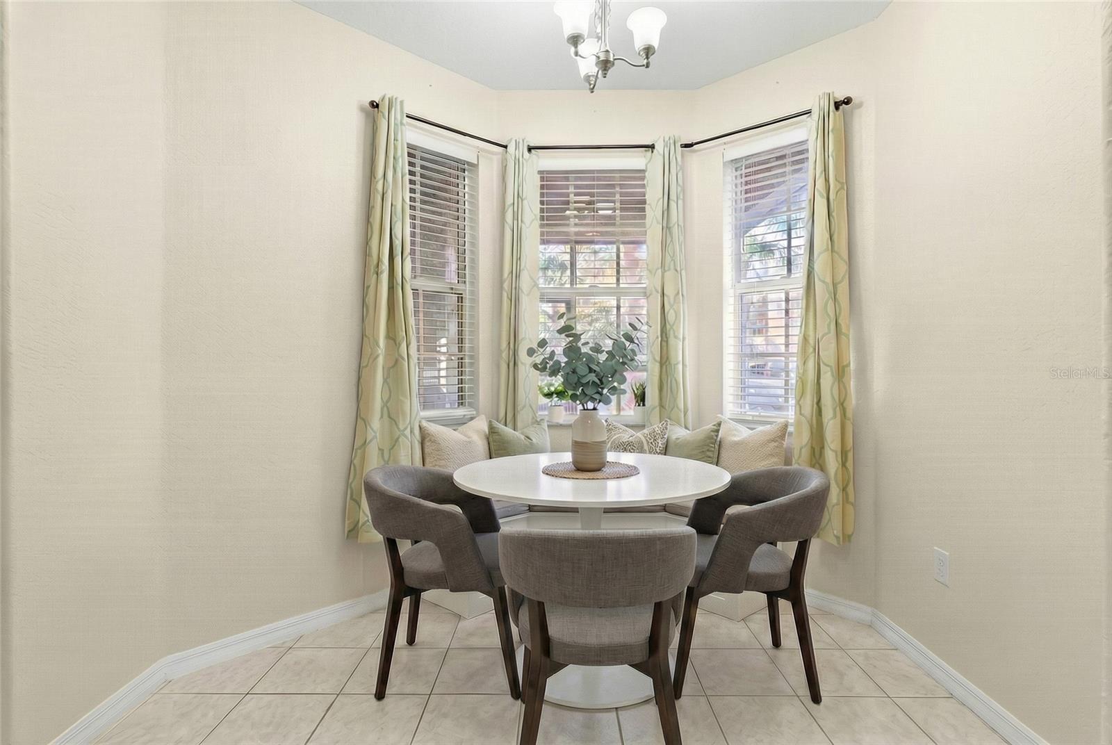 Image 7 of 49 For 7051 Chatum Light Run