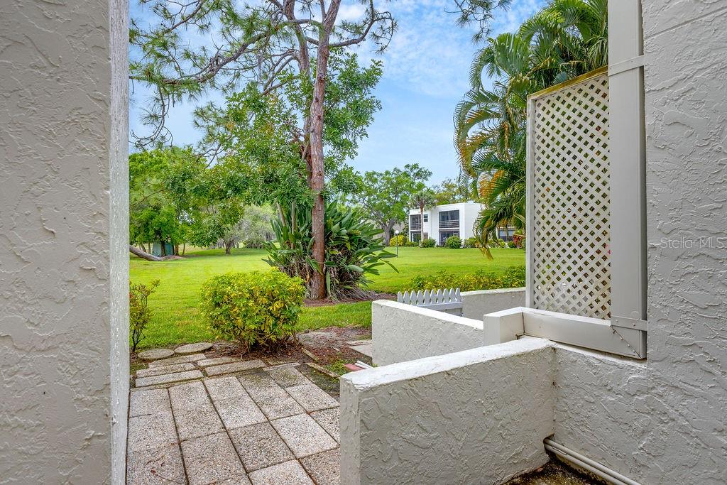 Image 28 of 35 For 5188 Marsh Field Lane 93