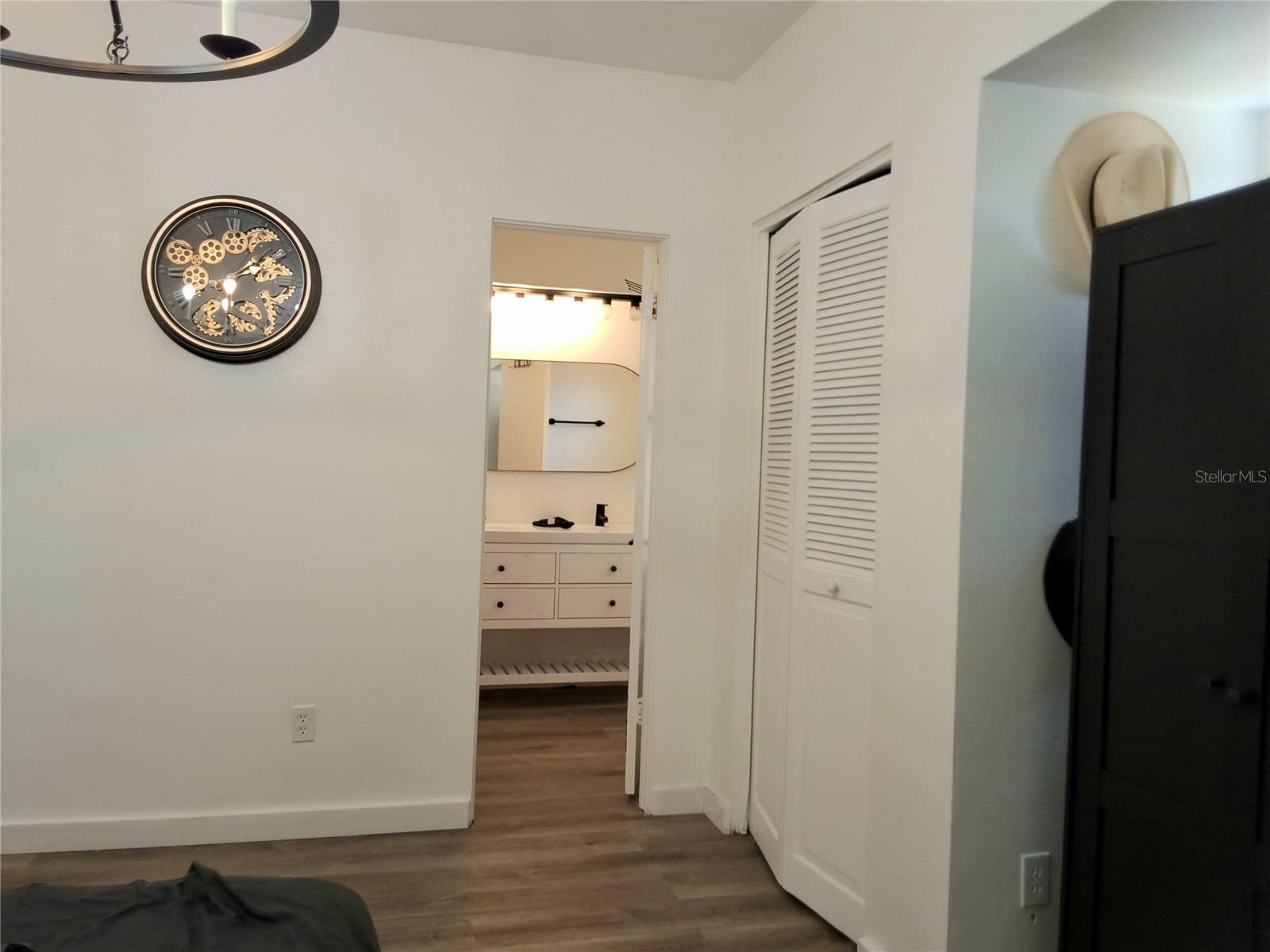 Image 18 of 42 For 6624 Fairway Drive