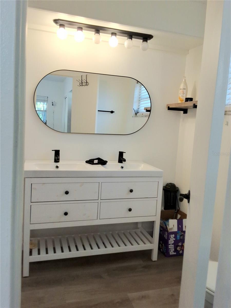 Image 19 of 42 For 6624 Fairway Drive