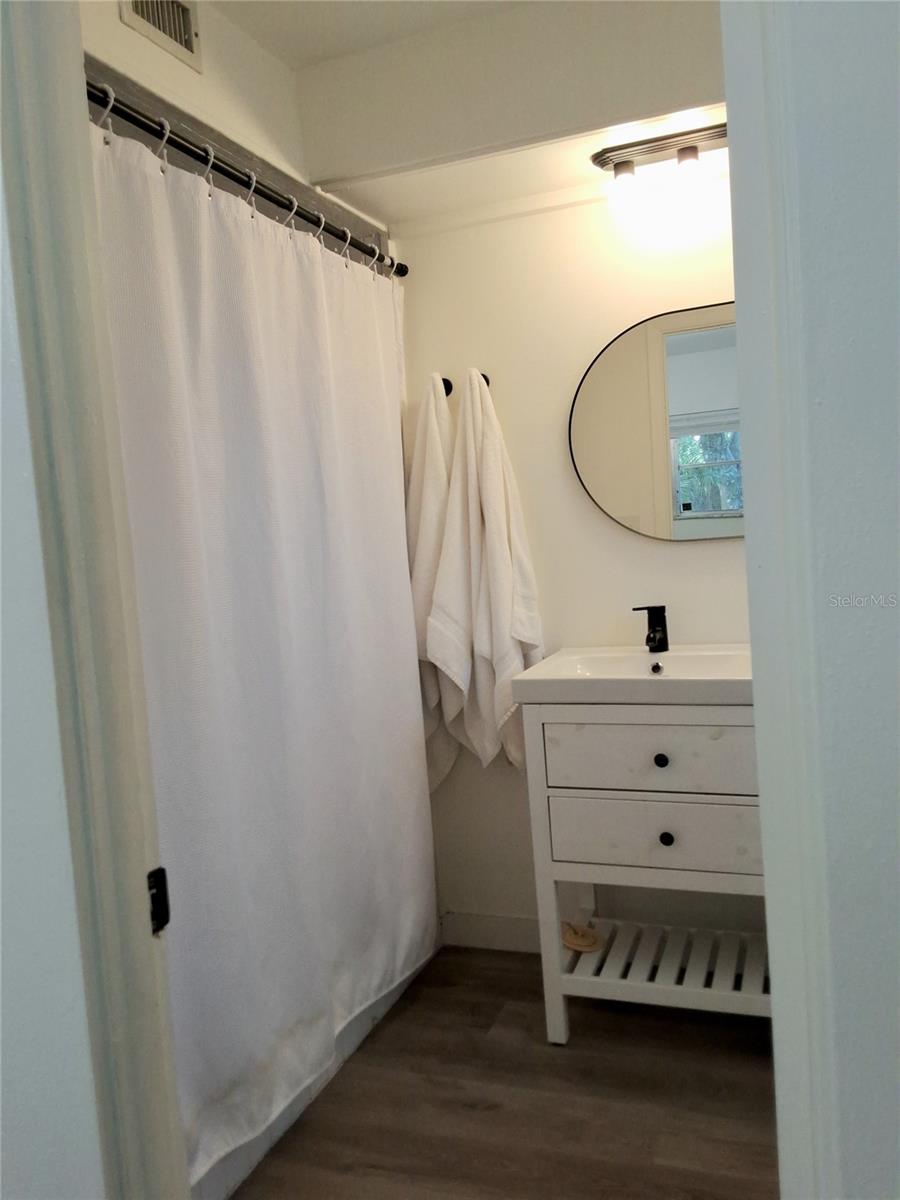 Image 20 of 42 For 6624 Fairway Drive