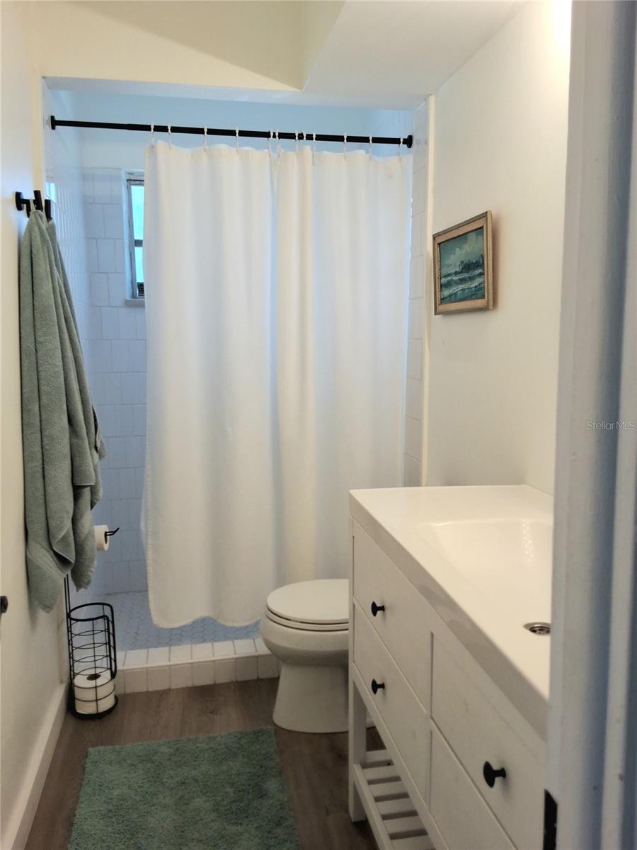 Image 26 of 42 For 6624 Fairway Drive